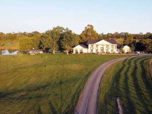 Queenslake Bed &amp; Breakfast