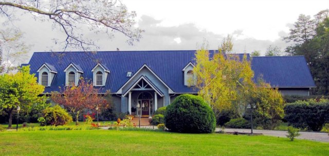The Garden Inn Bed and Breakfast at Bee Rock